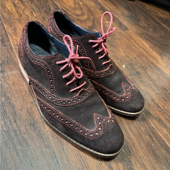 Cole Haan Dark Brown Suede Wingtip Shoe Pink Stitching Size 7.5 - Picture 2 of 9